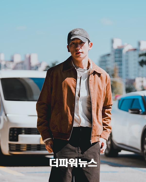 정해인, 김포국제공항 출국
