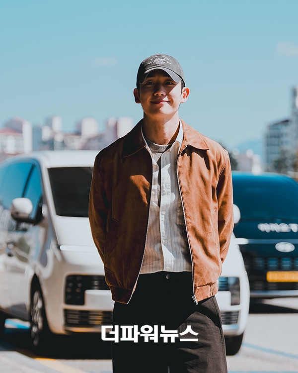 정해인, 김포국제공항 출국
