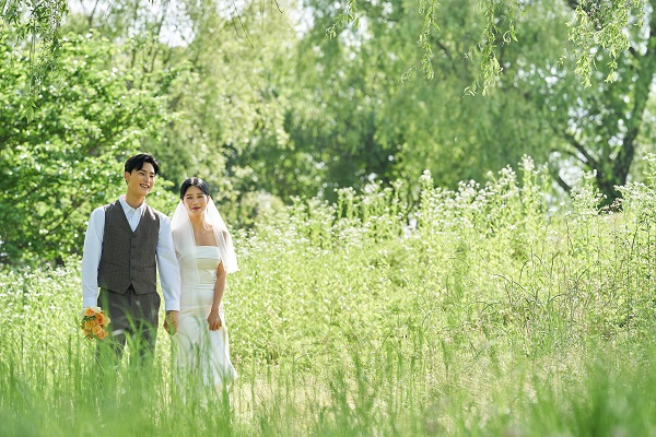 결혼정보회사 듀오 "결혼 의향자 77.7%, 적당한 상대 못 만나...신규 가입자 증가 추세"