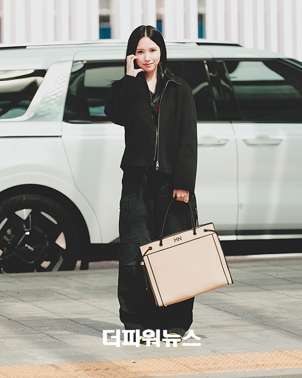 트와이스 미나, 인천국제공항 출국