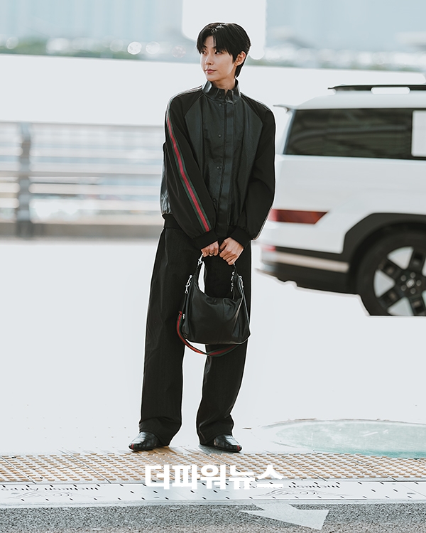 황인엽, 인천국제공항 출국