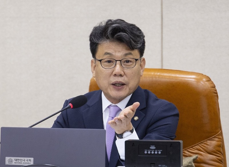진성준 국방위원장(사진=연합뉴스)