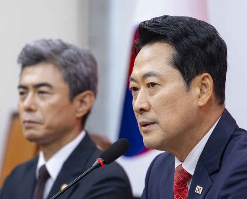 신임 국방부 장관 접견하는 장동혁 대표(사진=연합뉴스)