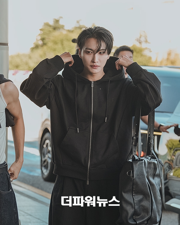 에이티즈 성화, 김포국제공항 출국