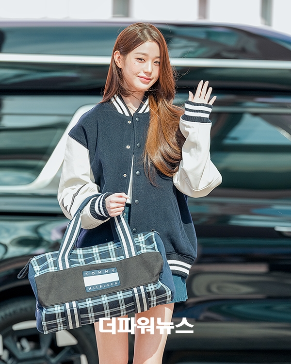장원영, 인천국제공항 출국