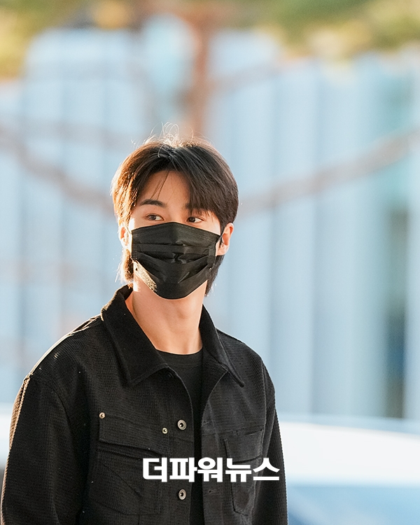 변우석, 인천국제공항 출국