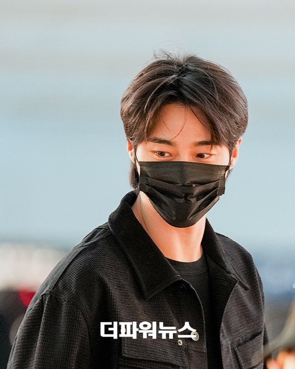 변우석, 인천국제공항 출국
