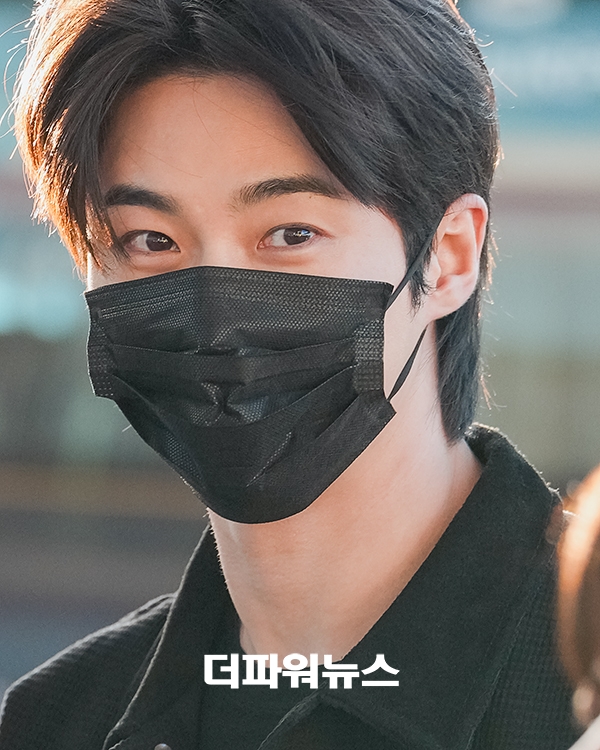 변우석, 인천국제공항 출국