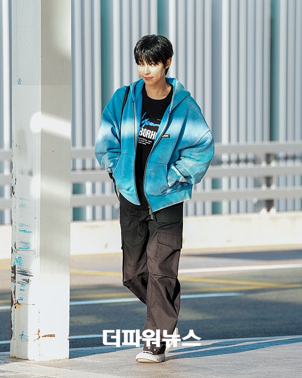 황인엽, 인천국제공항 출국