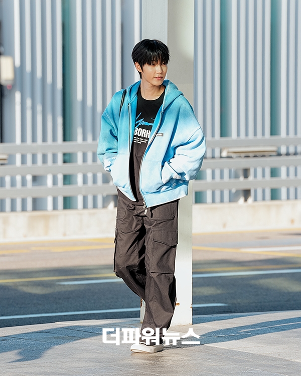 황인엽, 인천국제공항 출국