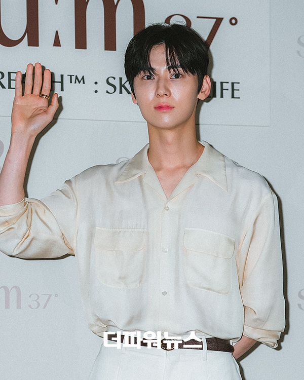 황민현, 포토월 행사