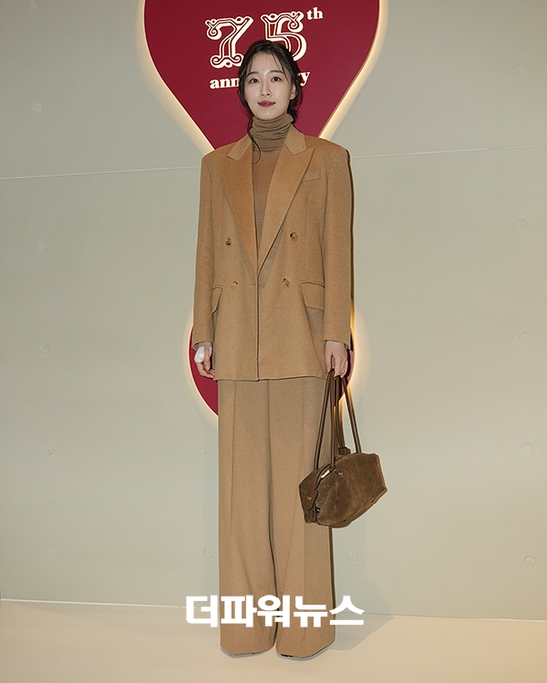 원지안, 포토월 행사