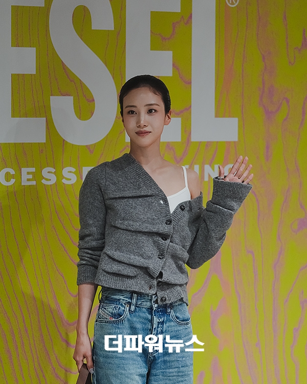 홍화연, 포토월 행사