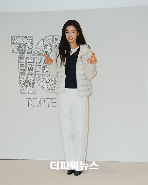 전지현, 포토월 행사