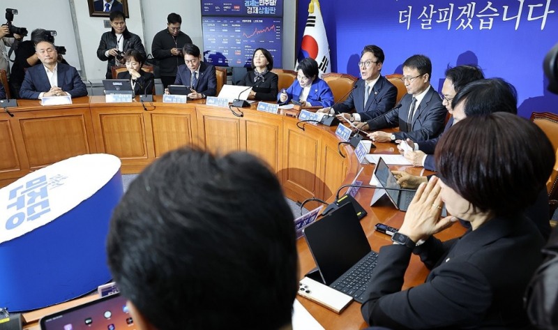 최고위 발언하는 김민석 대표(사진=연합뉴스)