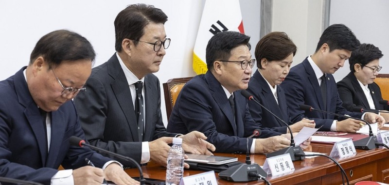 최고위원회의에서 발언하는 정점식 원내대표(사진=연합뉴스)