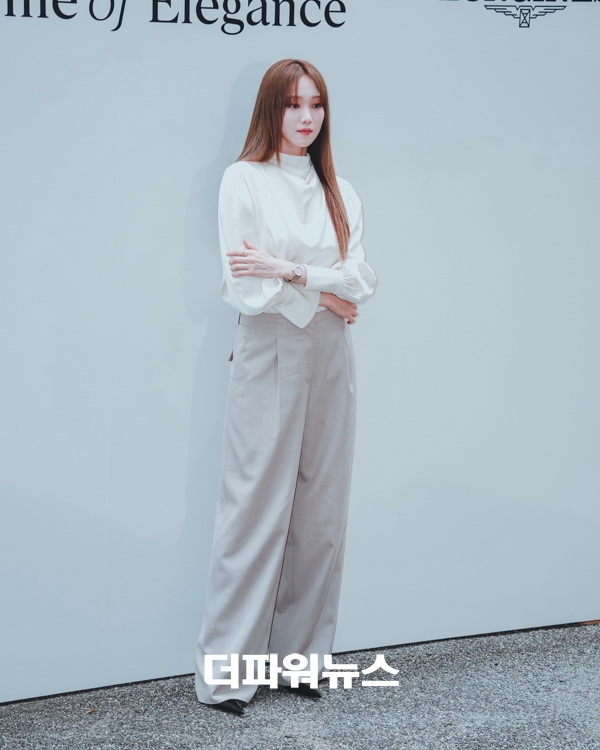 이성경, 포토월 행사