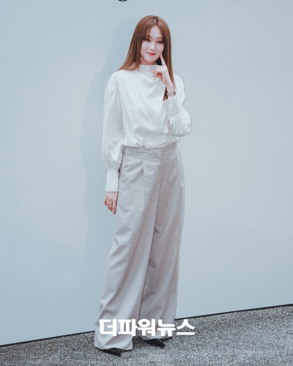 이성경, 포토월 행사