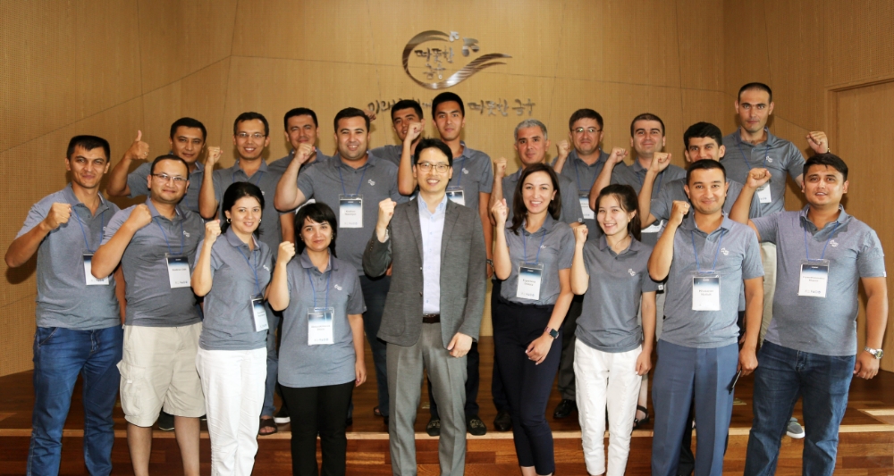 신한금융그룹, 우즈베키스탄 국립대 MBA과정 학생 계열사 초청