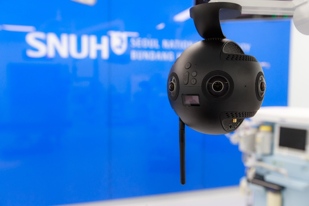 스마트 수술실에 배치된 8K VR 카메라. (사진=분당서울대병원)