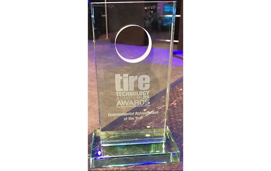 올해의 환경공로상 상패.(사진=브리지스톤)