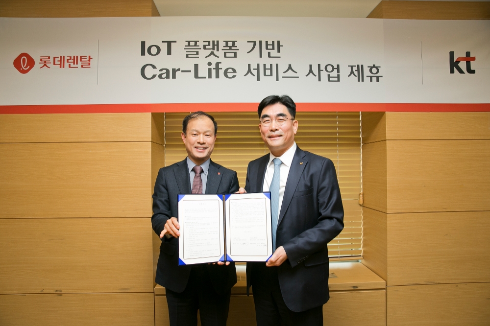 (좌) 롯데렌탈 이훈기 대표이사 (우) KT 미래플랫폼사업부문장 이동면 사장.(사진=롯데렌탈)