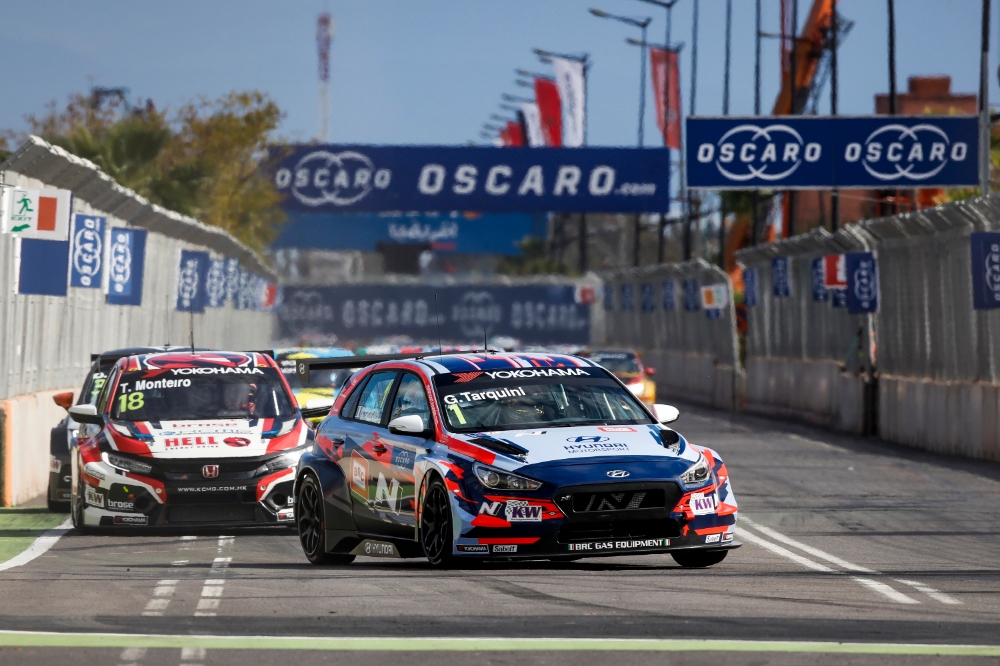 2019 WTCR 대회 개막전 경기에서 현대자동차의 고성능 경주차 ‘i30 N TCR’이 주행하고 있는 모습.(사진=현대자동차)