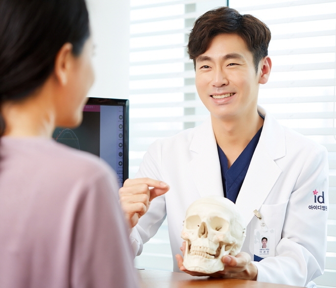 사진=아이디병원 이경민 원장(성형외과 전문의)