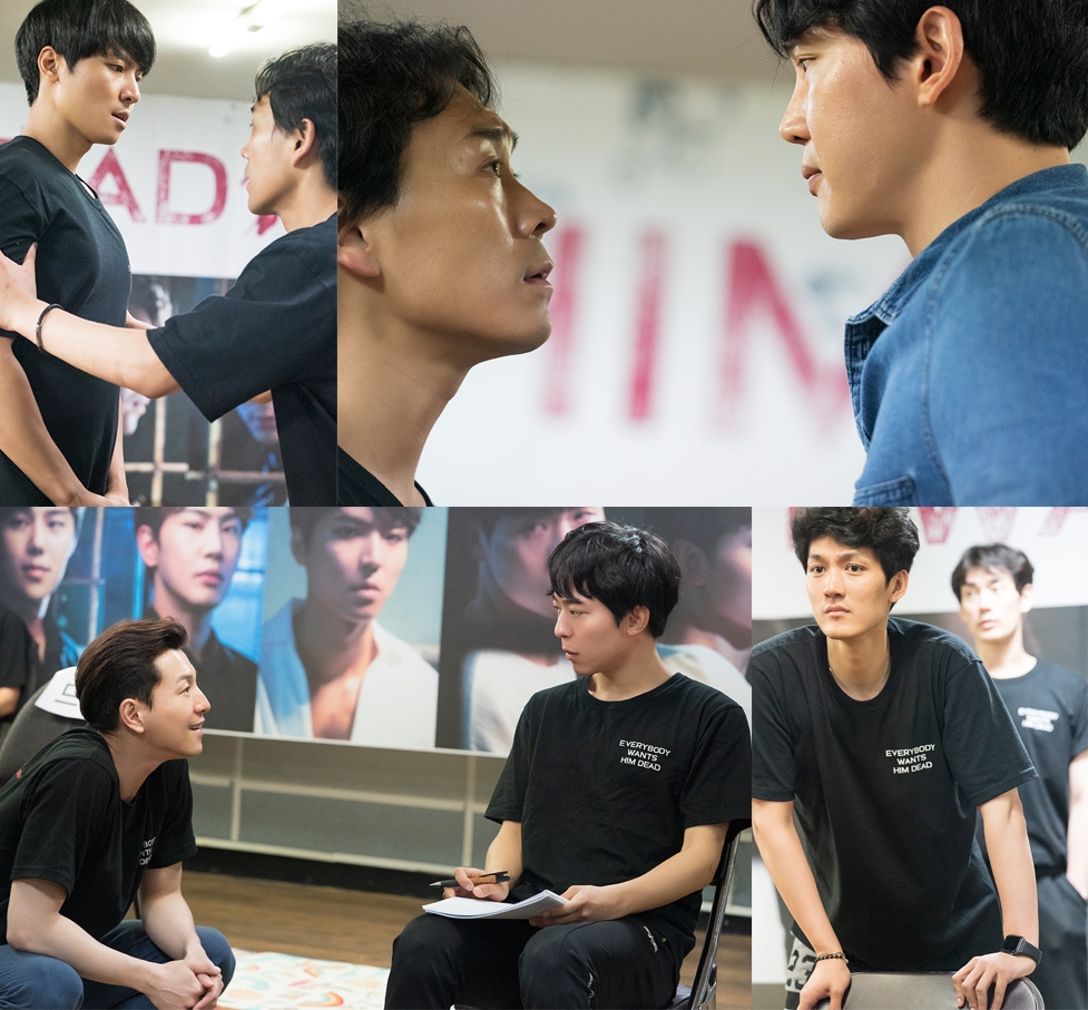 개막 일주일 앞두고 막바지 연습에 한창인 연극 'Everybody Wants Him Dead'