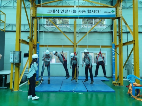 한전KDN이 중소기업 상생형 재난·안전체험교육을 실시했다. 사진=한전KDN