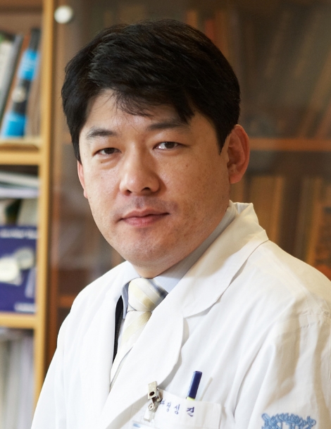 분당서울대병원 비뇨의학과 정성진 교수 연구팀이 배뇨장애 전립선비대증 환자에게서 내시경 전립선 수술 성공률을 에측할 수 있는 지표를 개발했다. 사진=분당서울대병원