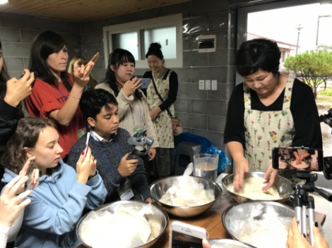글로벌 농촌관광 서포터즈 '또바기팜족 3기'가 경북 상주서 가을 단체투어를 실시했다. 사진=농어촌공사