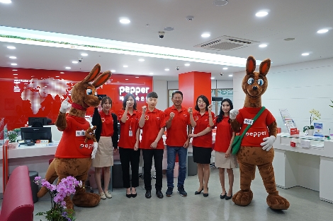 페퍼저축은행 부천지점 오프닝 기념사진. 사진=페퍼저축은행