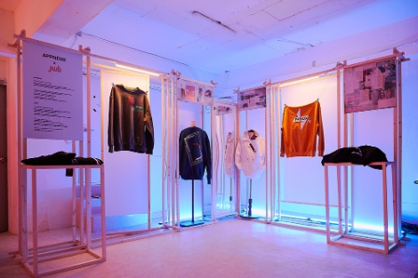 오프닝 파티 내 APPNDXX X JWB 제품 진열 사진. 사진=서울디자인재단