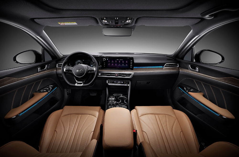 신형 K5, 사전계약 3일 만에 1만대 돌파 ‘신기록’