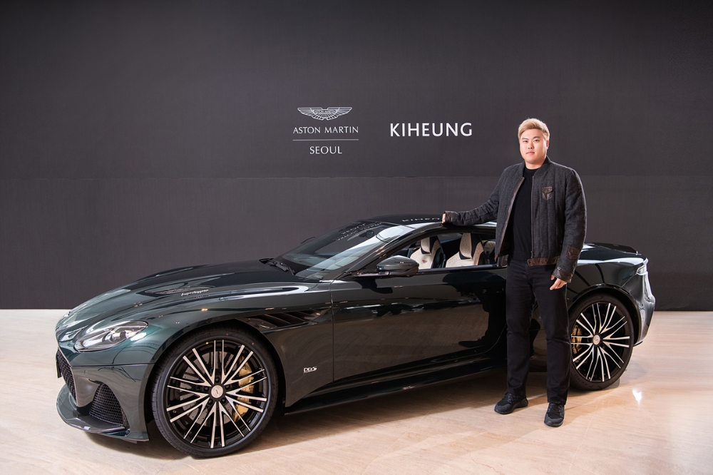 애스턴마틴, ‘DBS 슈퍼레제라’로 메이저리거 류현진 의전