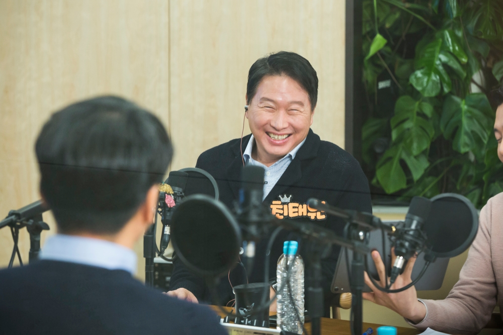 최태원 SK회장, 행복토크 100회 완주