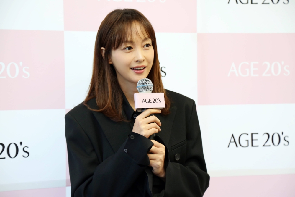 애경산업, 예리코 로즈 라인 올리브영 입점 기념, AGE 20’s 모델 이나영 초청 행사