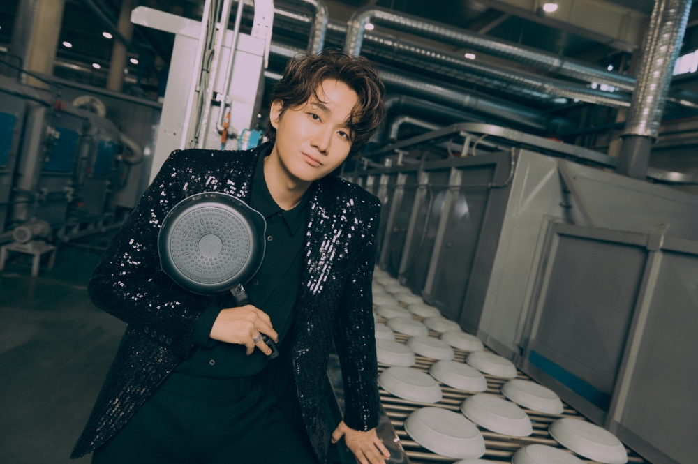 해피콜, 개그맨 이용진과의 '플렉스팬' 화보 공개