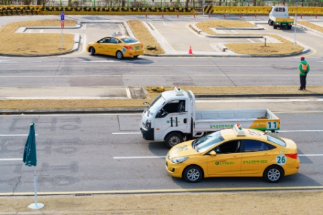도로교통공단은 코로나19의 확산을 방지하기 위해 오는 14일 토요일에 실시 예정이었던 운전면허시험장 토요특별근무를 잠정 중단한다고 밝혔다. 사진=도로교통공단