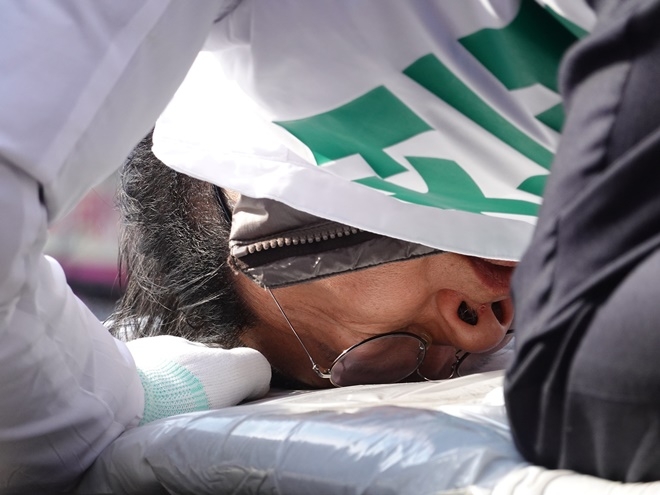 천정배 후보가 3천배 유세를 하고 있다.(사진제공=천정배 후보 캠프)