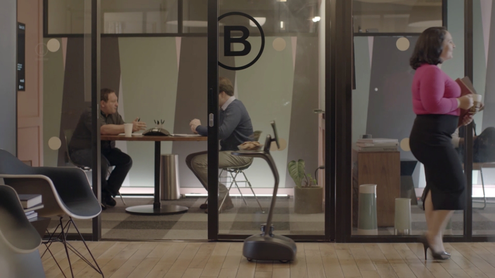 커뮤니티 로봇 짐나르기.(사진=삼성물산)