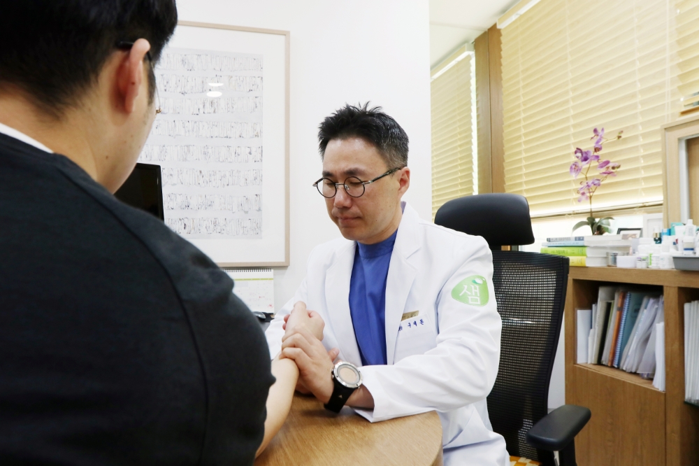 지루성피부염은 열대사장애… 봄철 피부 질환 '한방 치료' 관심