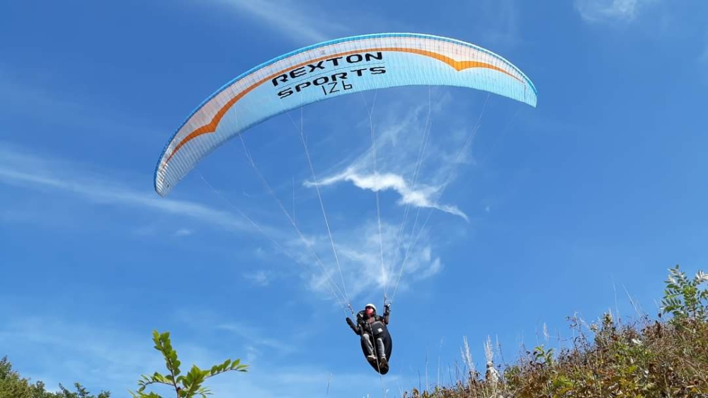 선수들이 렉스턴 브랜드가 프린트된 글라이더로 경기에 출전하고 있다.(사진=쌍용자동차)