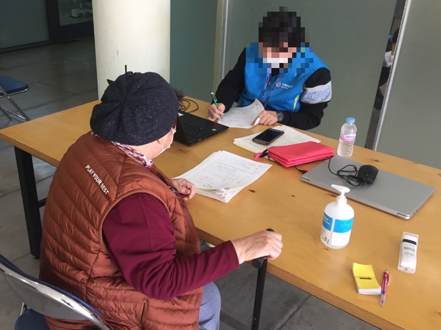 기장군치매안심센터 치매 인식개선 및 예방 홍보 캠페인.(사진제공=부산 기장군)