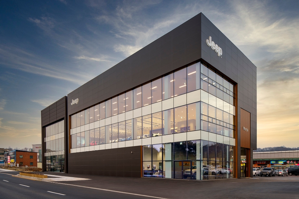 원주 지프 전용 전시장 및 서비스 센터.(사진=지프)