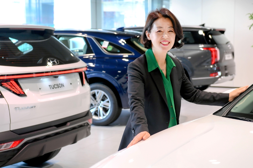 2020 현대차 최다 판매 직원으로 선정된 수원서부지점 곽경록 영업부장.(사진=현대자동차)