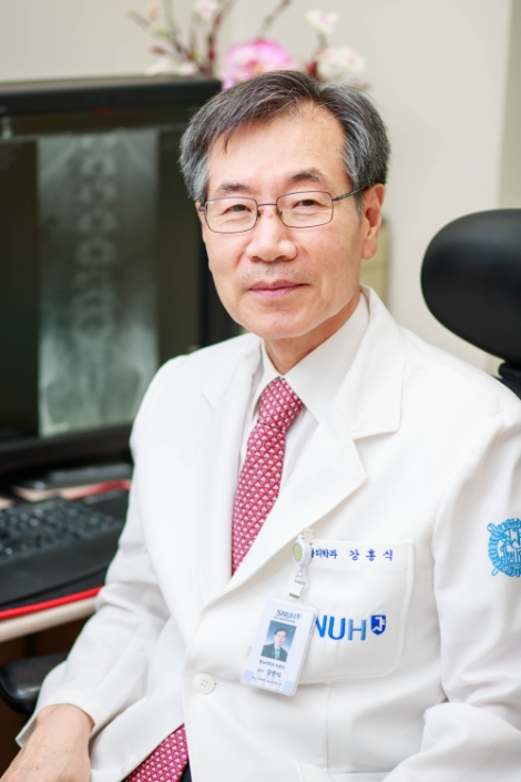 분당서울대병원 강흥식 교수, '척추영상진단' 개정판 출간