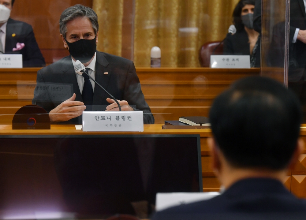 토니 블링컨 미국 국무부 장관이 17일 서울 종로구 외교부 청사에서 열린 정의용 외교부 장관과의 한미 외교장관 회담에서 인사말을 하고 있다.(사진제공=연합뉴스)