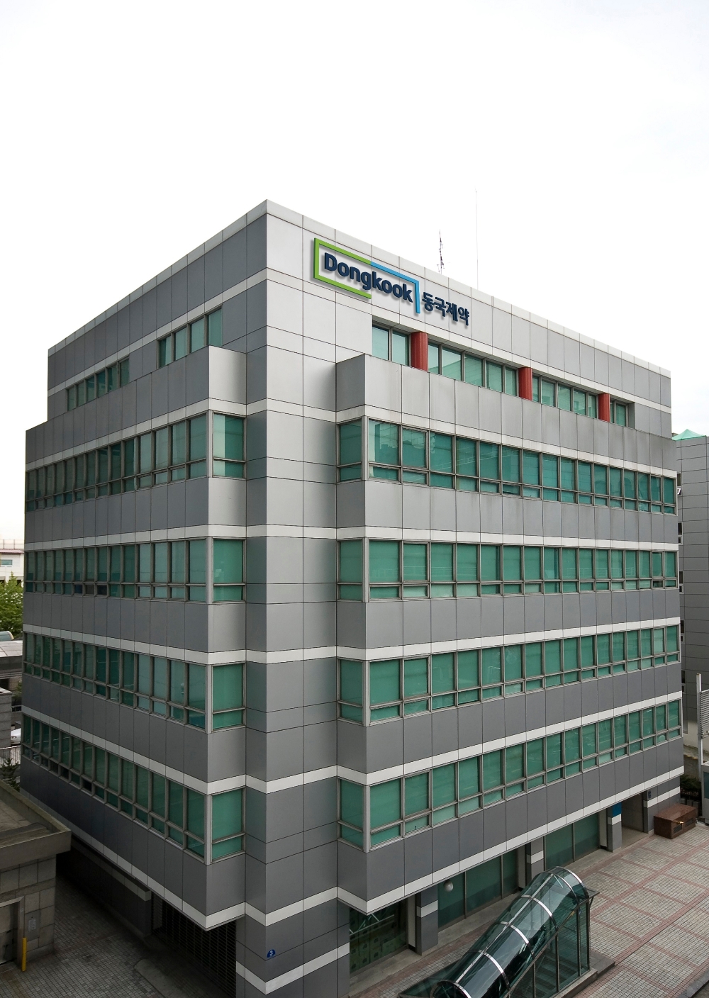 동국제약 테이코플라닌, 코로나19 치료제로 개발